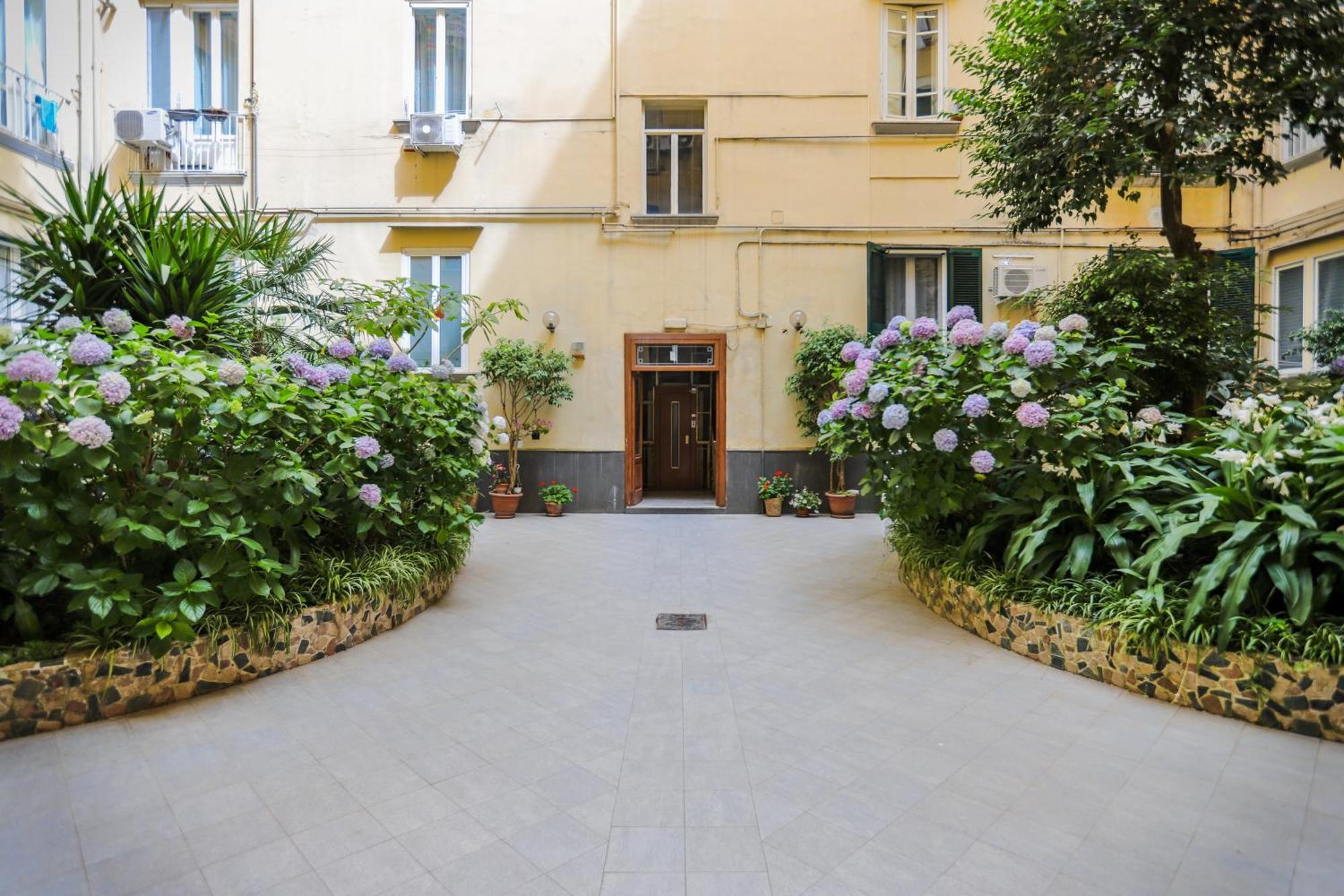 Conte Relais Suite Napoli Ngoại thất bức ảnh